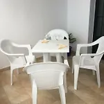 Golden * كوستا تاغيسي
